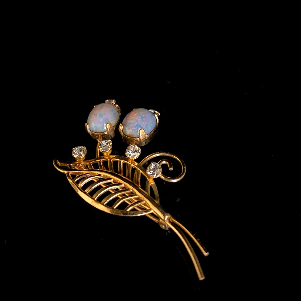 Vintage Van Dell 1/20 12 KT Gold Filled Brooch with Opal and Rhinestones